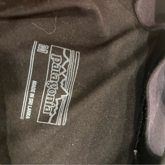 Classic Black Patagonia midi dress - Picture 3 of 3